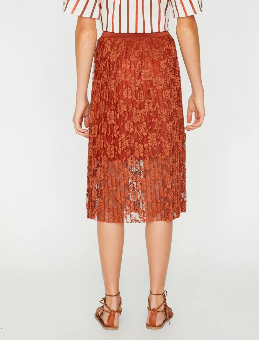 12114 Tobacco Lace Detailed Midi Skirt