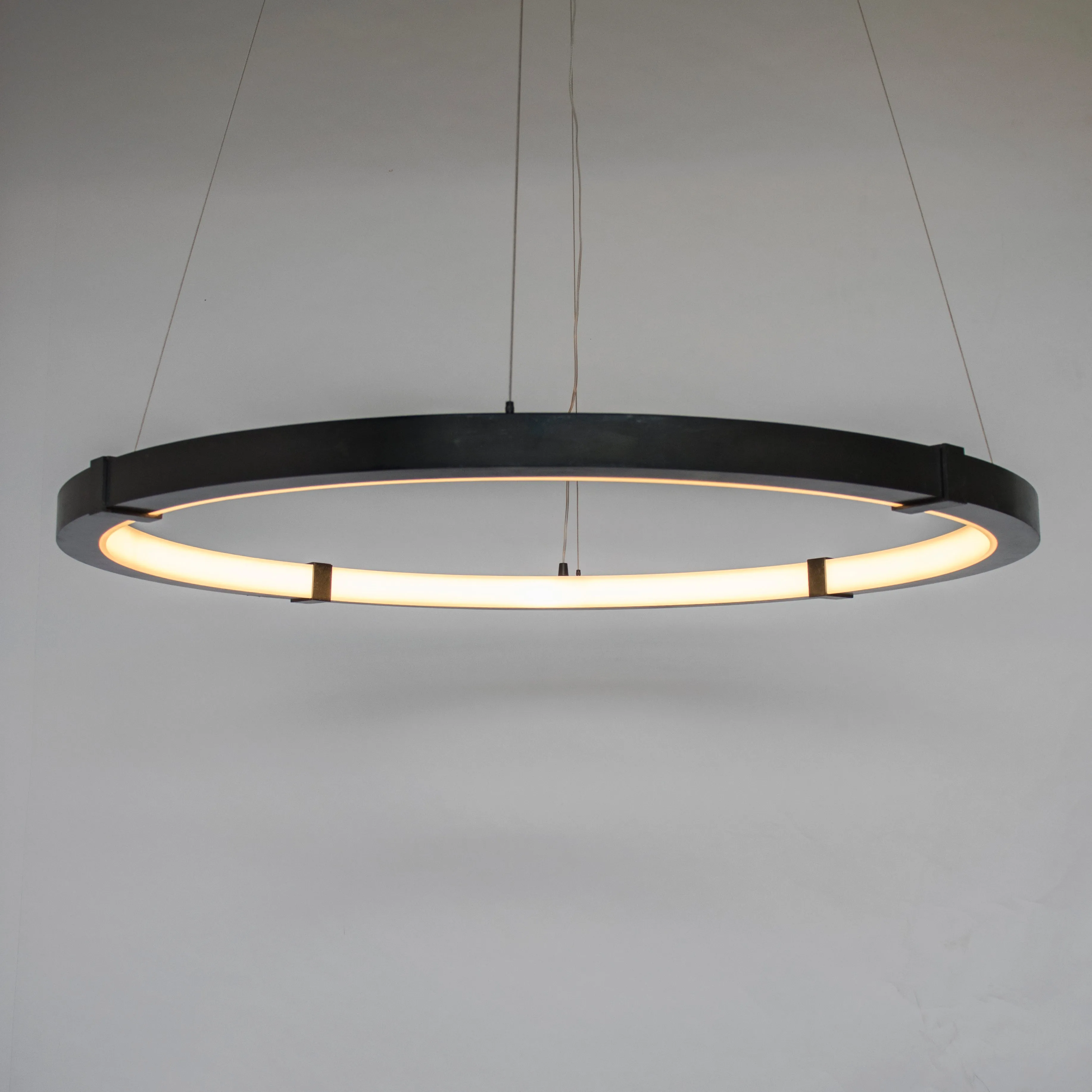 AURA Slim Pendant