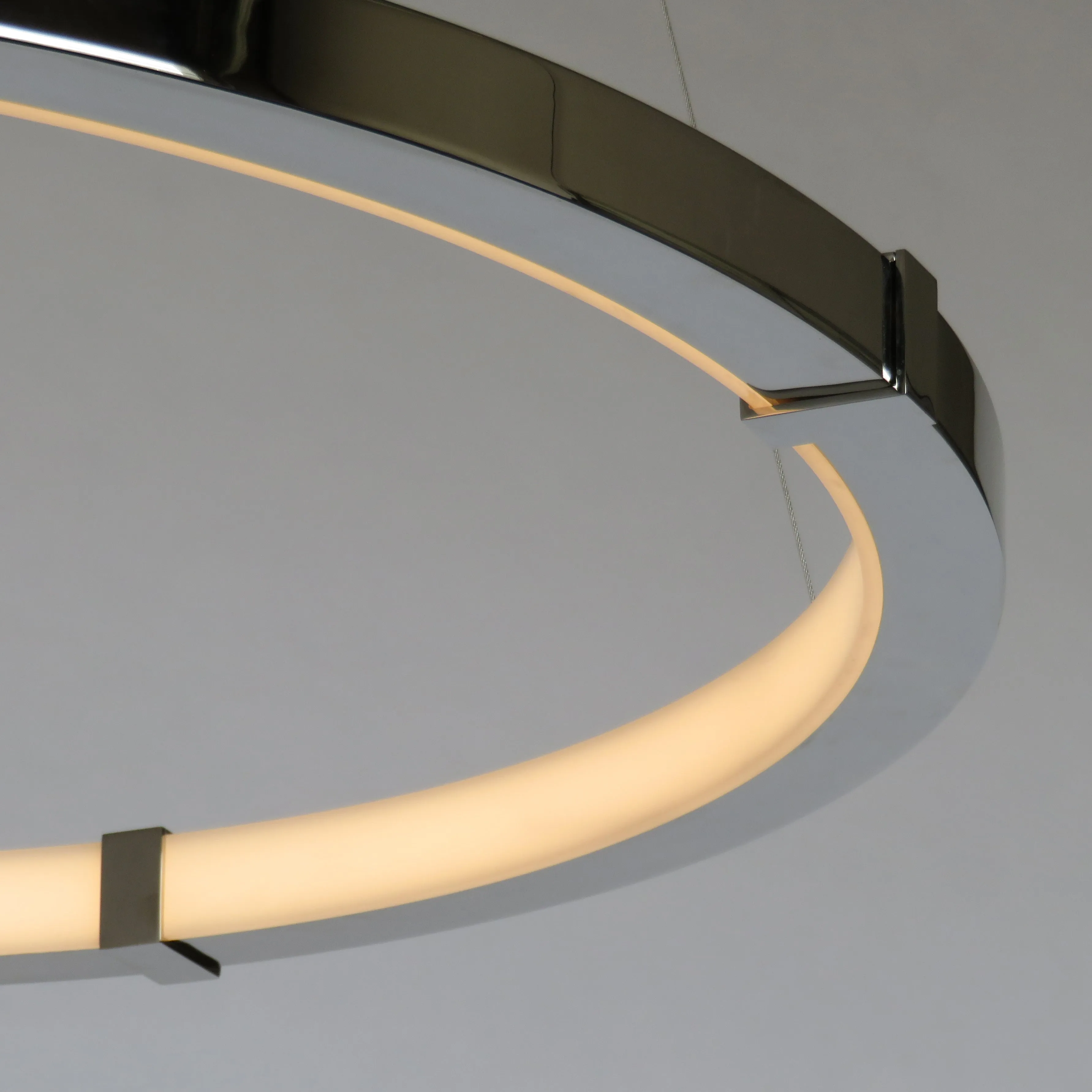 AURA Slim Pendant