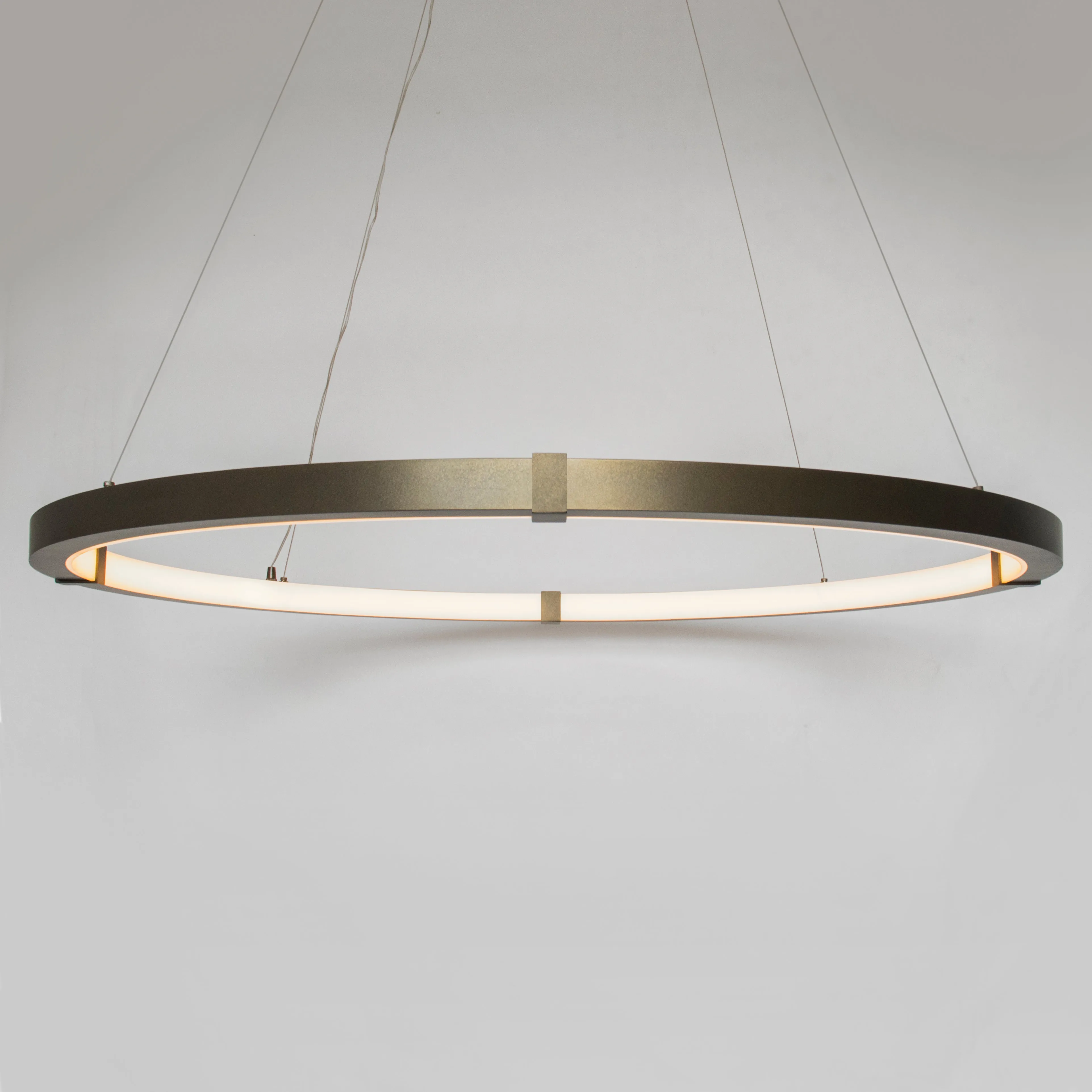 AURA Slim Pendant