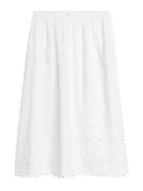 Embroidered white skirt