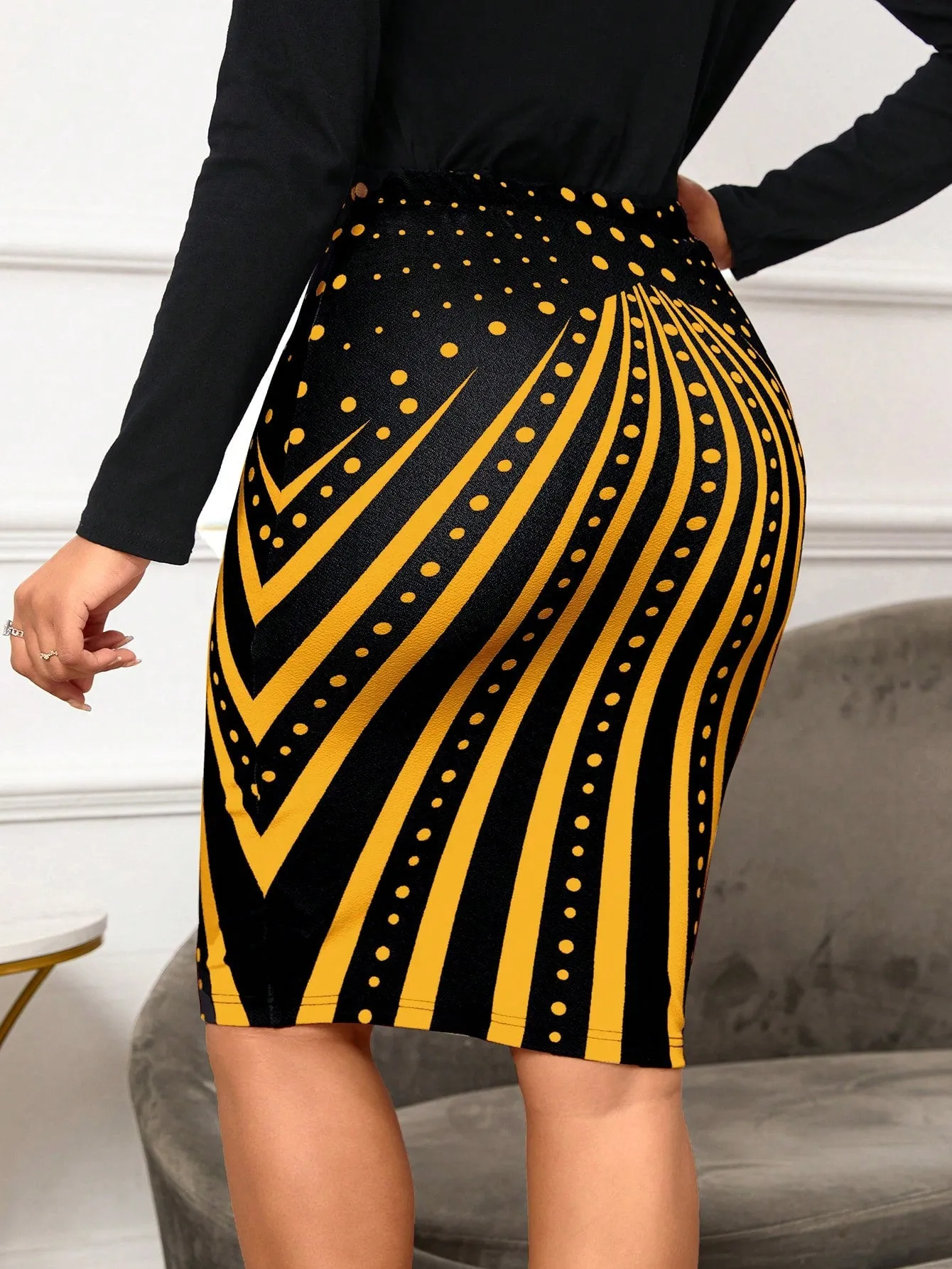 Lady Polka Dot Print Bodycon Skirt