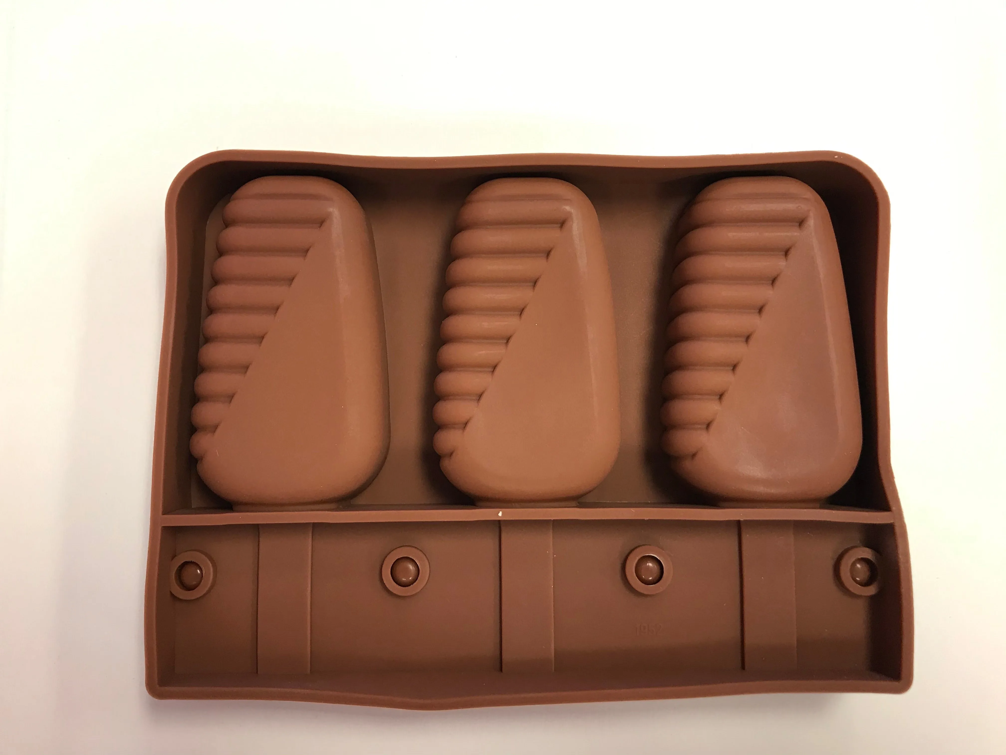 Medium Cakesicle Mold