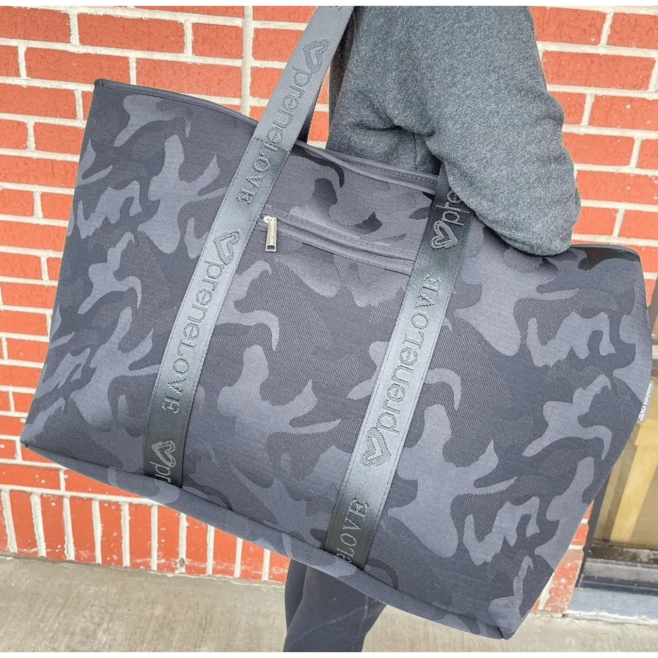 Revelstoke Monochromatic Camo Weekender (Pink Interior)