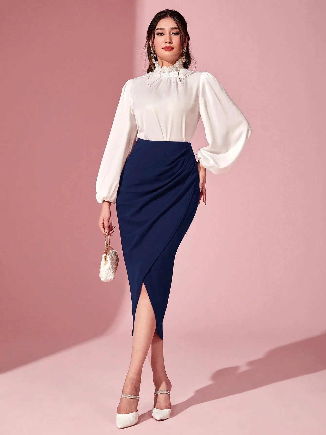 SHEIN Modely Solid Tulip Hem Skirt