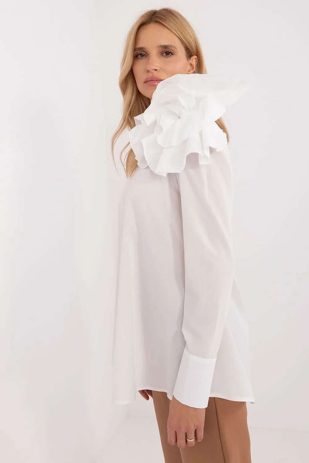 TEEK - Big Bloom Off-Shoulder Blouse