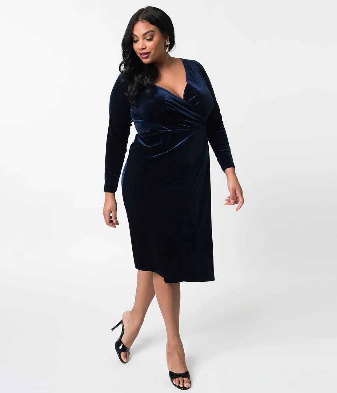 Unique Vintage Plus Size Navy Blue Velvet Long Sleeve Damsel Wiggle Dress