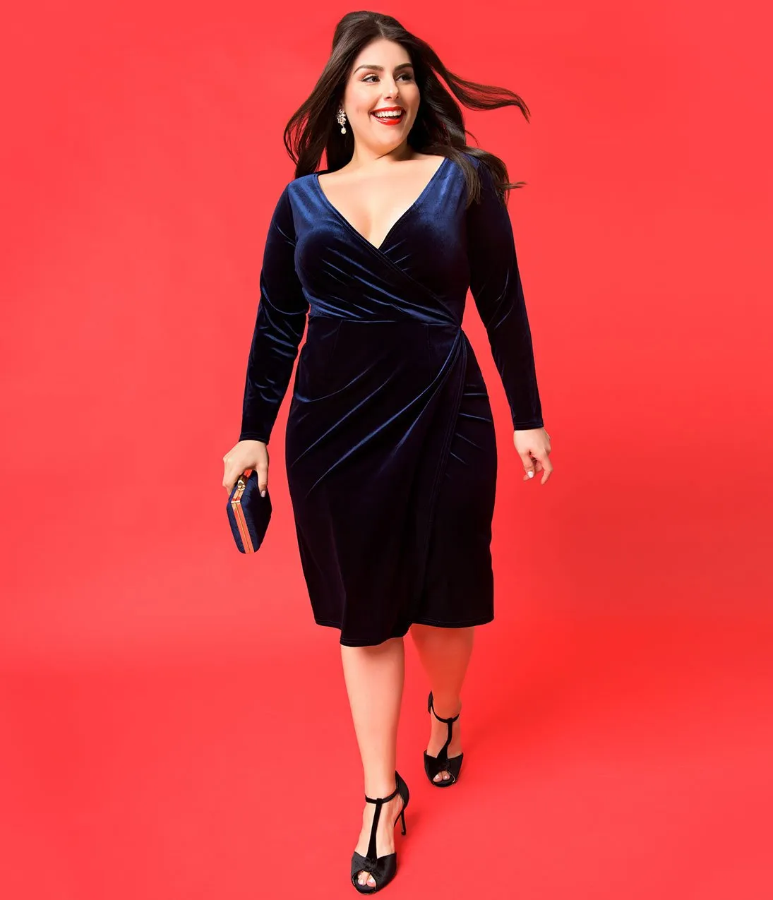 Unique Vintage Plus Size Navy Blue Velvet Long Sleeve Damsel Wiggle Dress